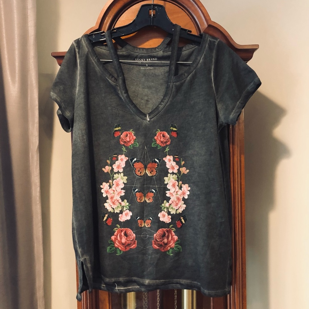Cut out T-shirt